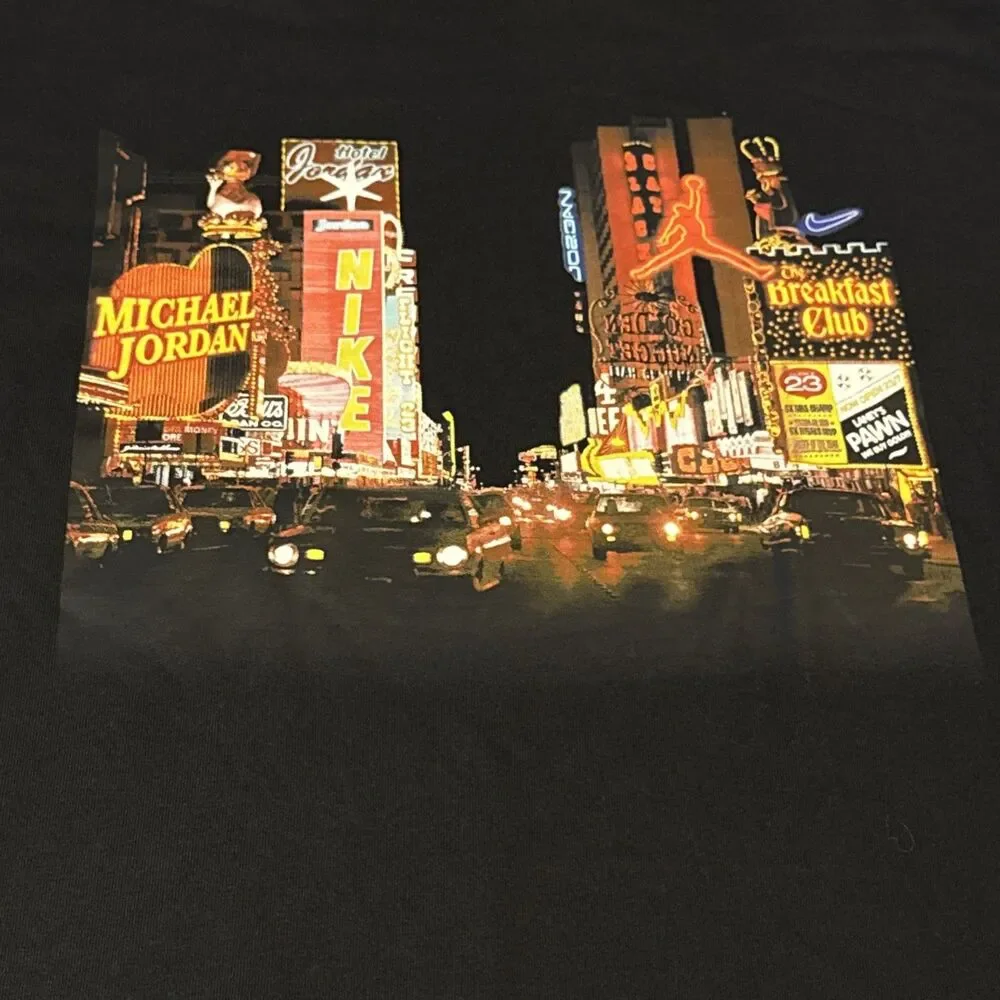 Nike Air Jordan Men’s L Graphic T-Shirt Times Square Sky Line Michael Jordan